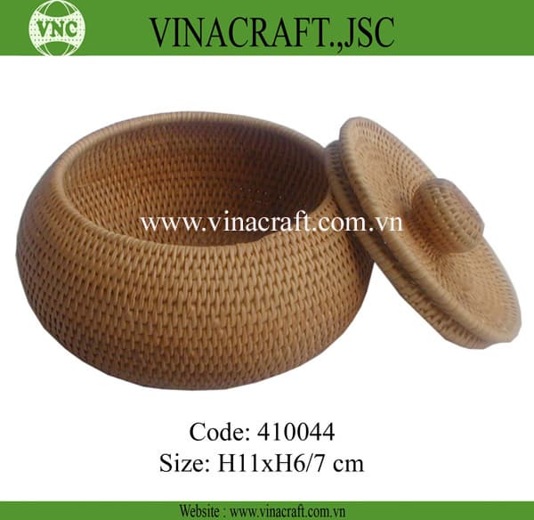 Handmade Rattan Basket with handle for storage